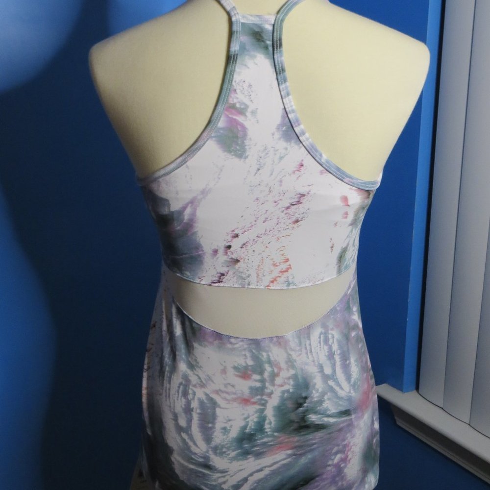 Fabletics Daphne Performance Tank - Picture 3 of 9